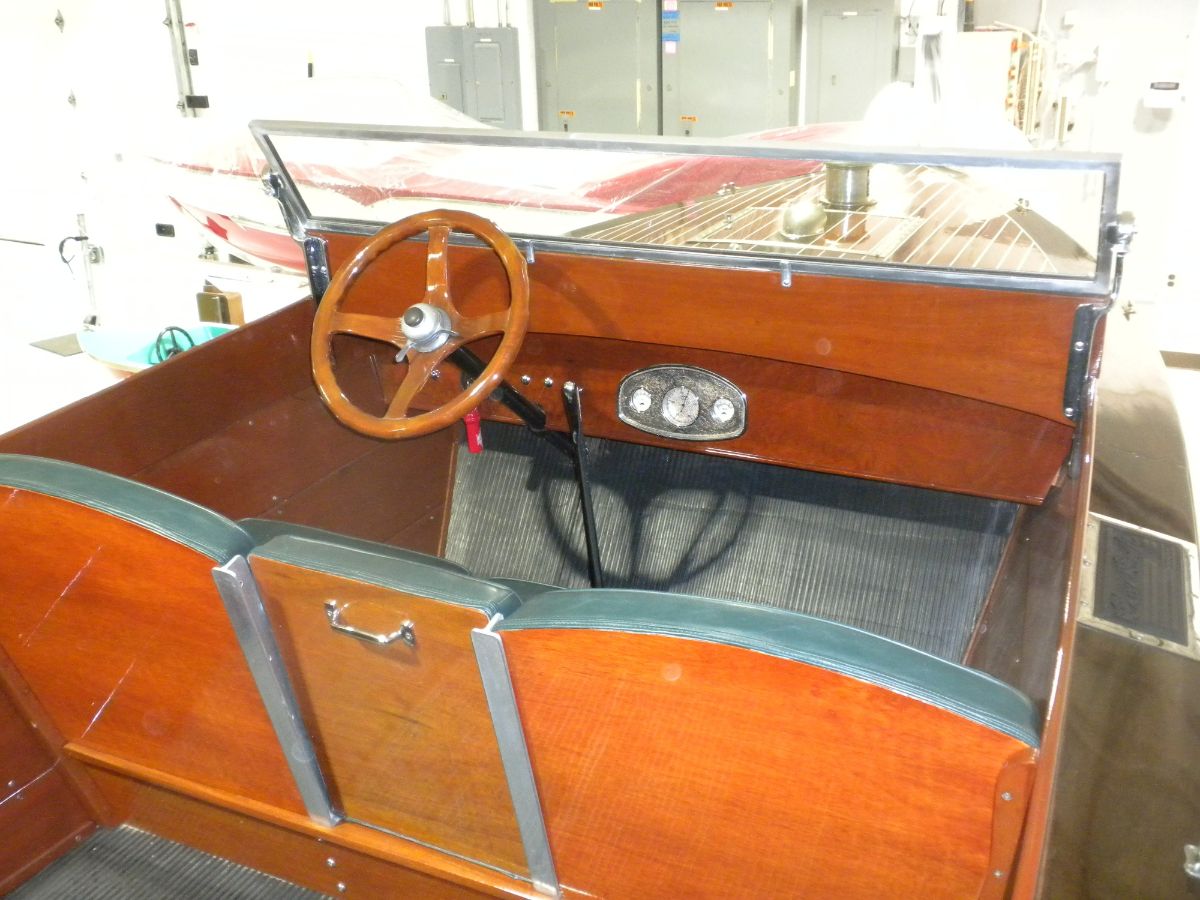 1929 Chris Craft Triple Cockpit Runabout - image 5