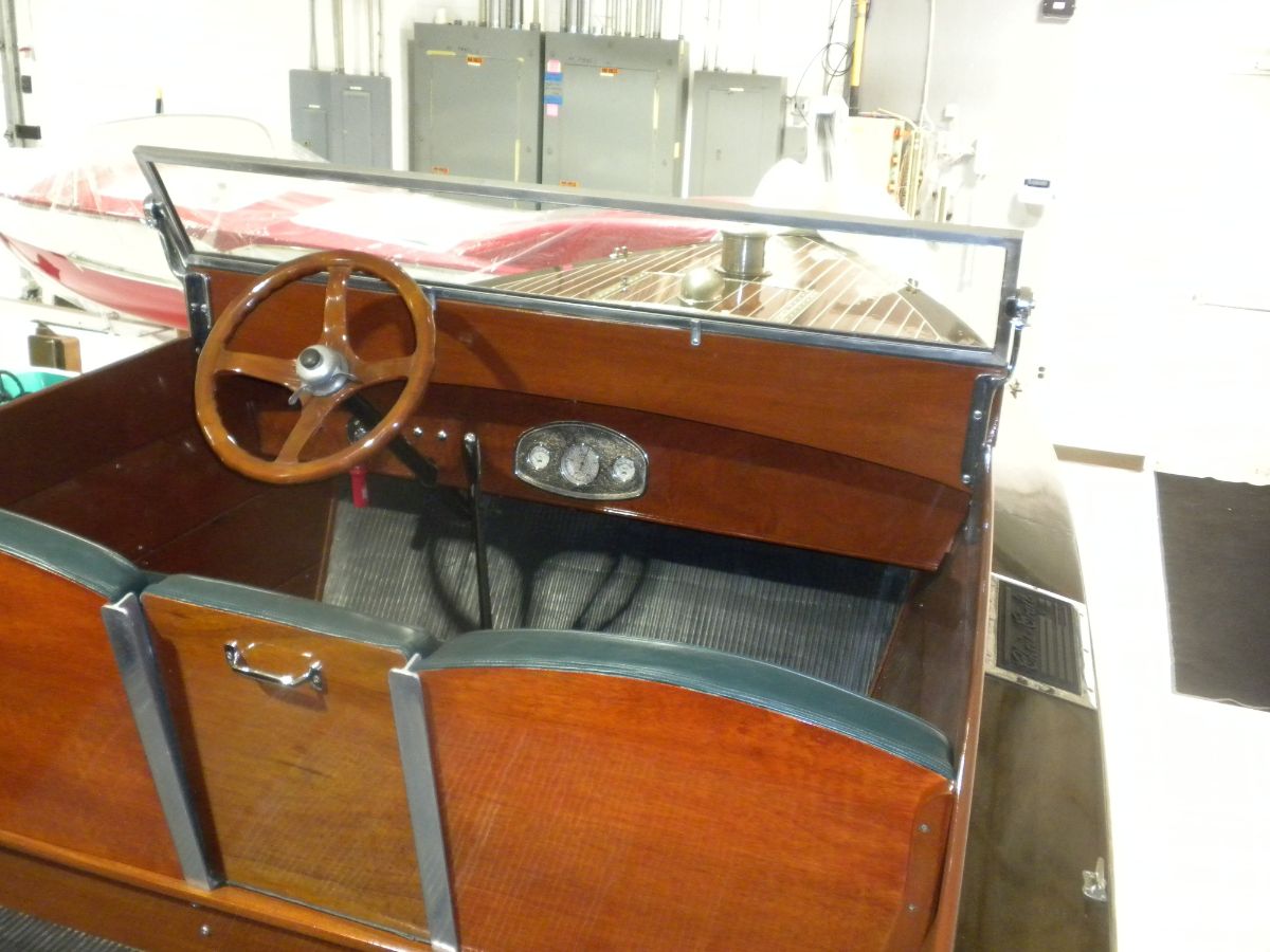 1929 Chris Craft Triple Cockpit Runabout - image 9