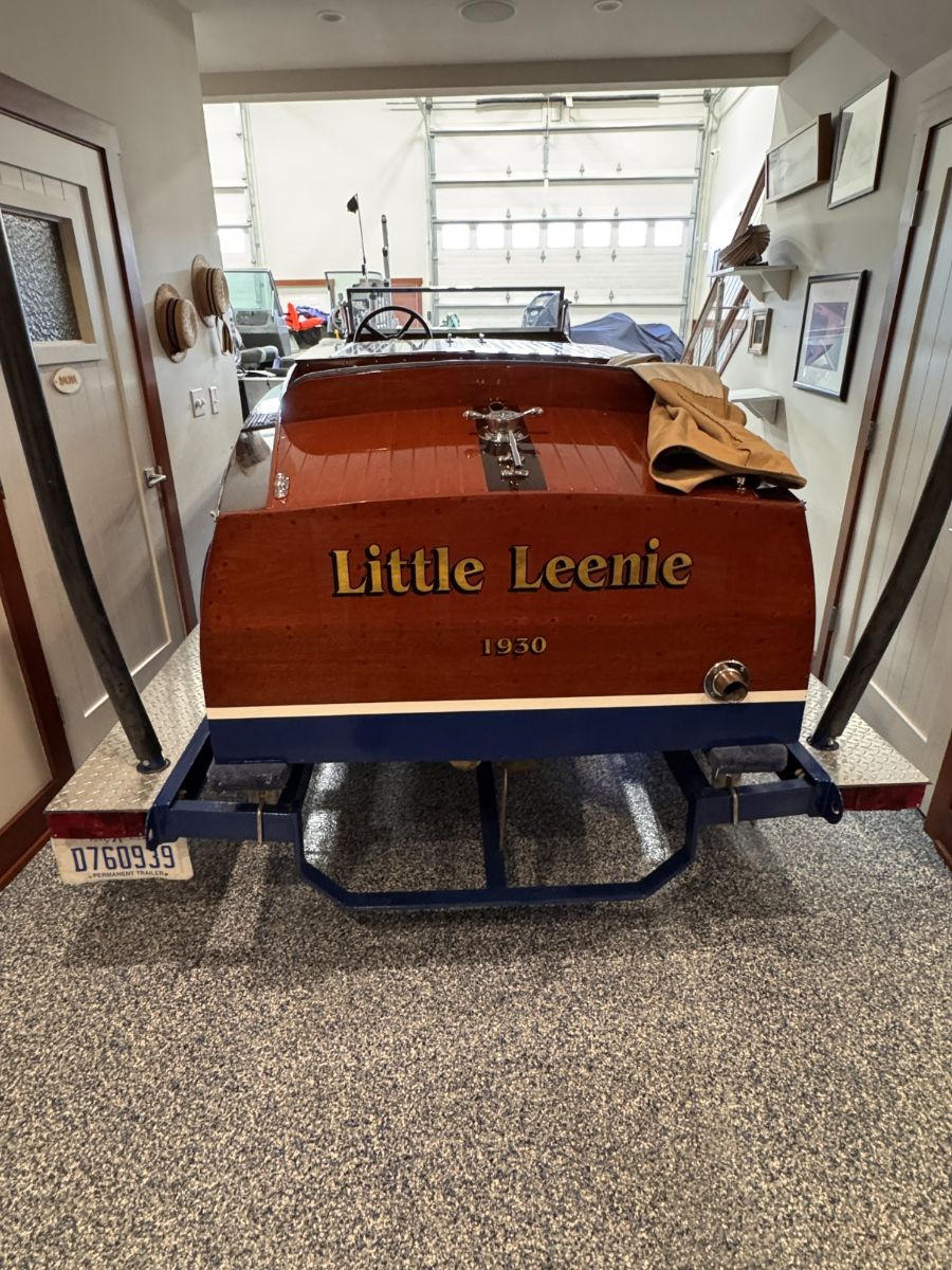 1930 Chris Craft Split Cockpit Runabout  - image 3