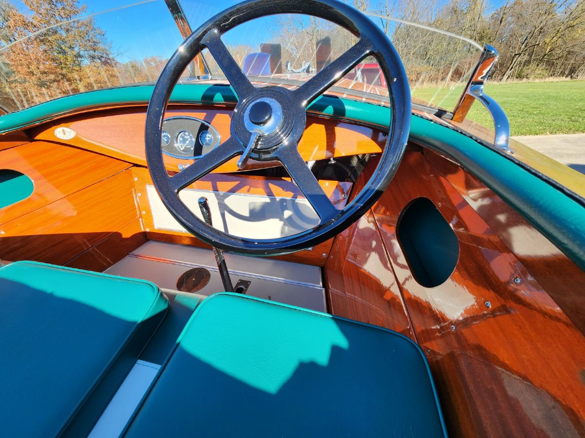 1934 Chris Craft Triple Cockpit - image 3