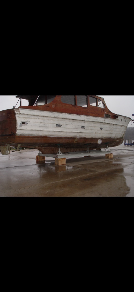 1938 Chris Craft Cruiser - image 4