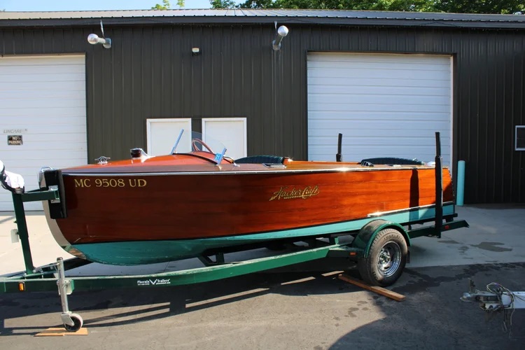 1938 Hacker Craft Utility Utilities - 17.0ft Inboard in Charlevoix, MI