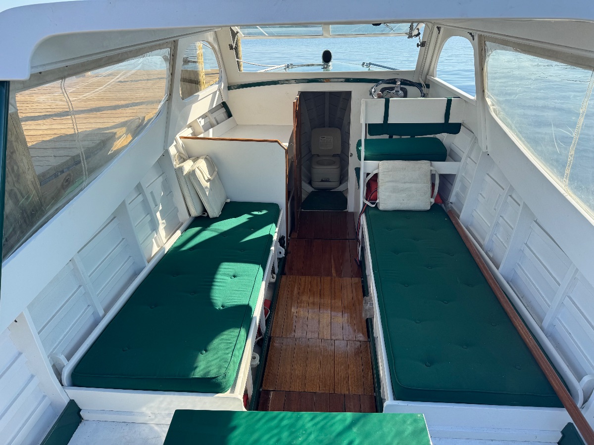 1940 Chris Craft 25’ semi enclosed cruiser  - image 3