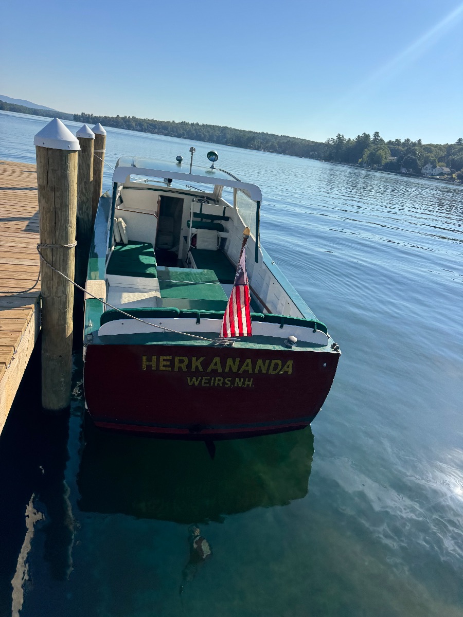 1940 Chris Craft 25’ semi enclosed cruiser  - image 4