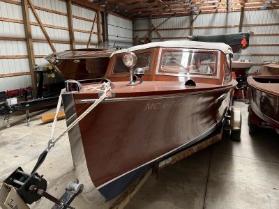 1940 Chris Craft U 22 Deluxe Utility - image 3