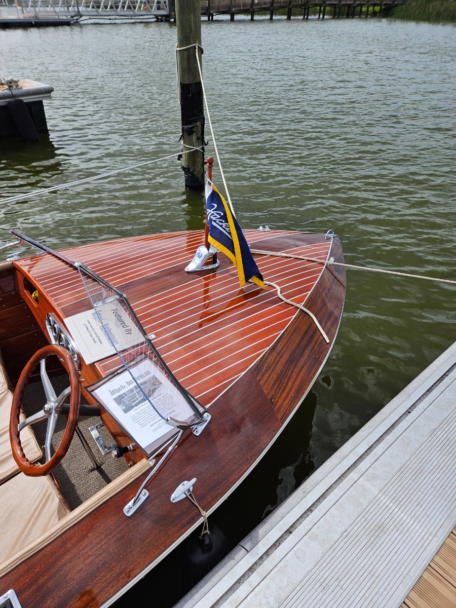 1941 Hacker Runabout  - image 6