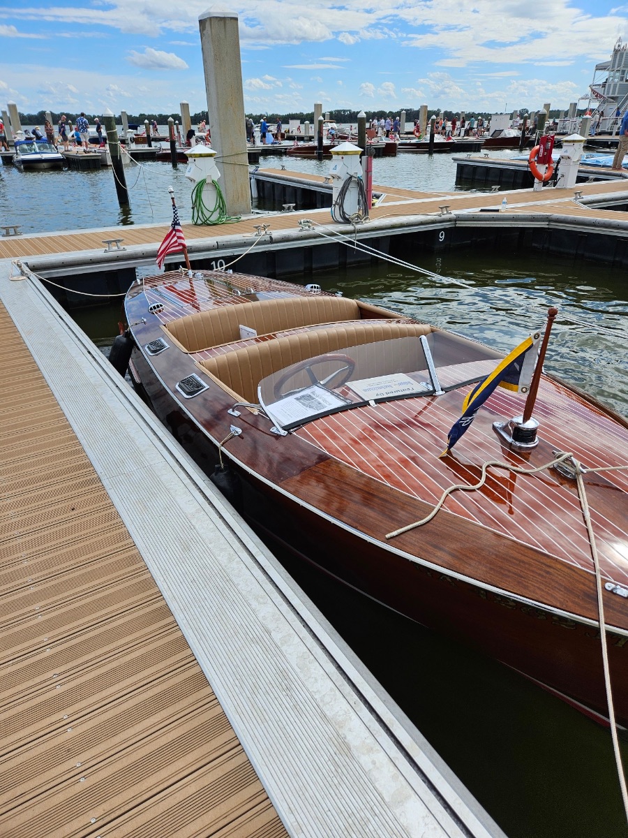 1941 Hacker Runabout  - image 8