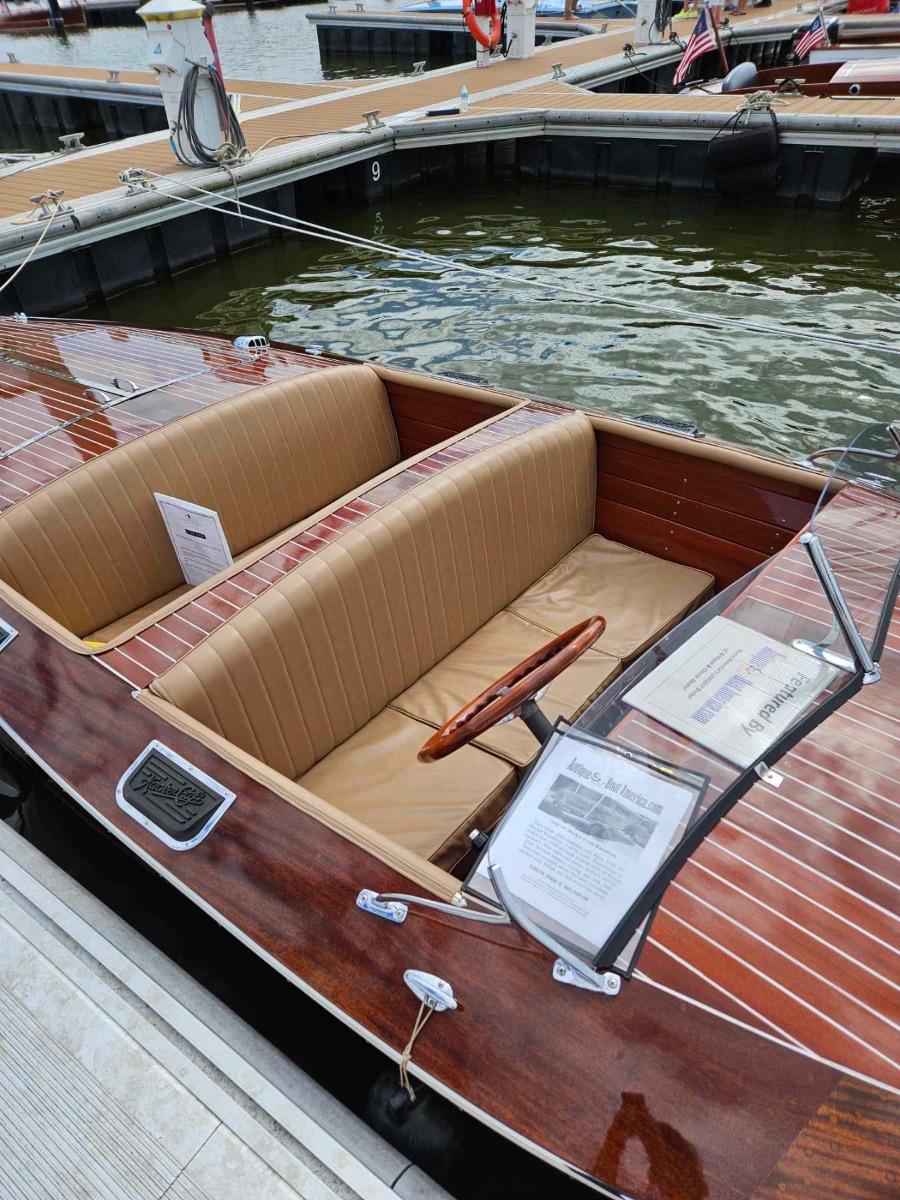 1941 Hacker Runabout  - image 9