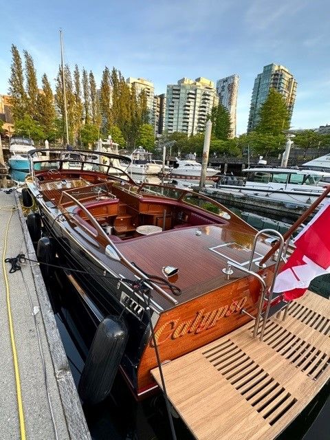 1946 Stephens Triple Cockpit Runabout - image 6