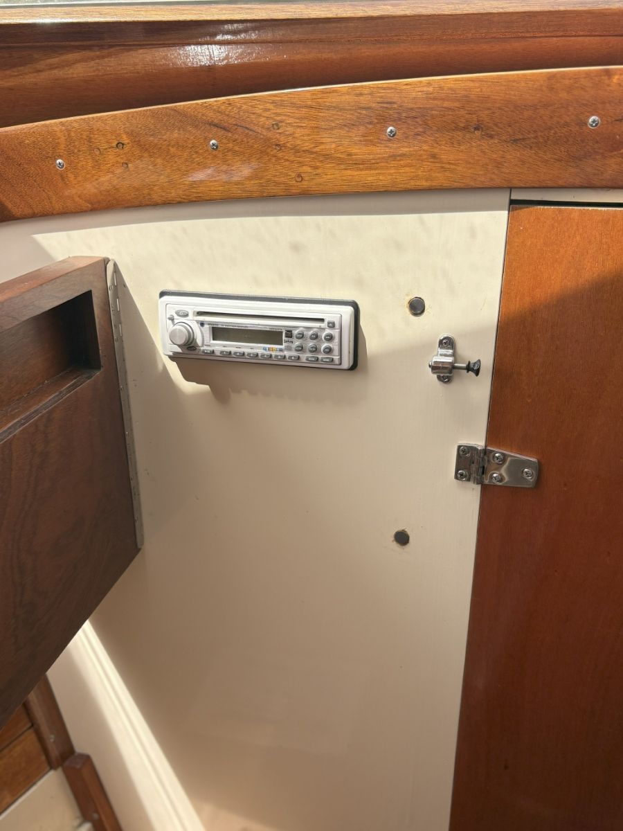 1947 StanCraft Sedan - image 8