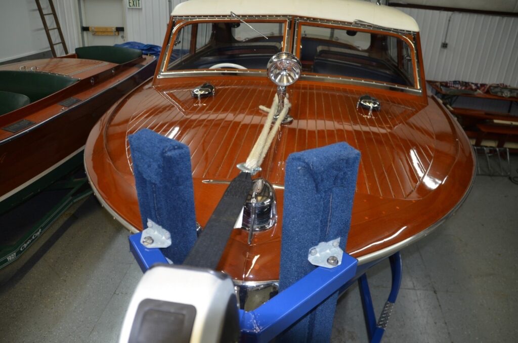 1948 Chris Craft Sportsman Sedan - image 5