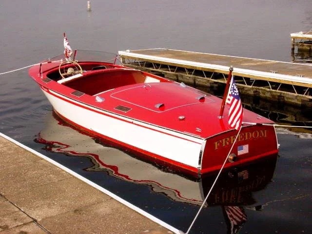 1948 Higgins Deluxe Runabout Runabouts - 19.0ft Inboard in Charlevoix, MI