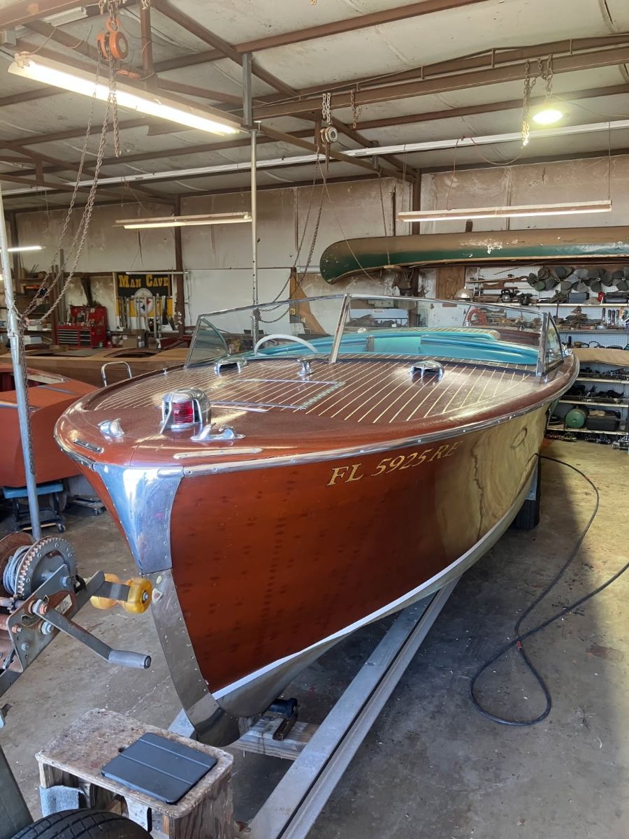 1949 Chris Craft Sportsman Utilities - 25.0ft Inboard in Mt Dora, FL