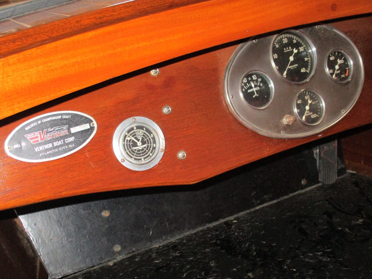 1949 Ventnor Runabout - image 4