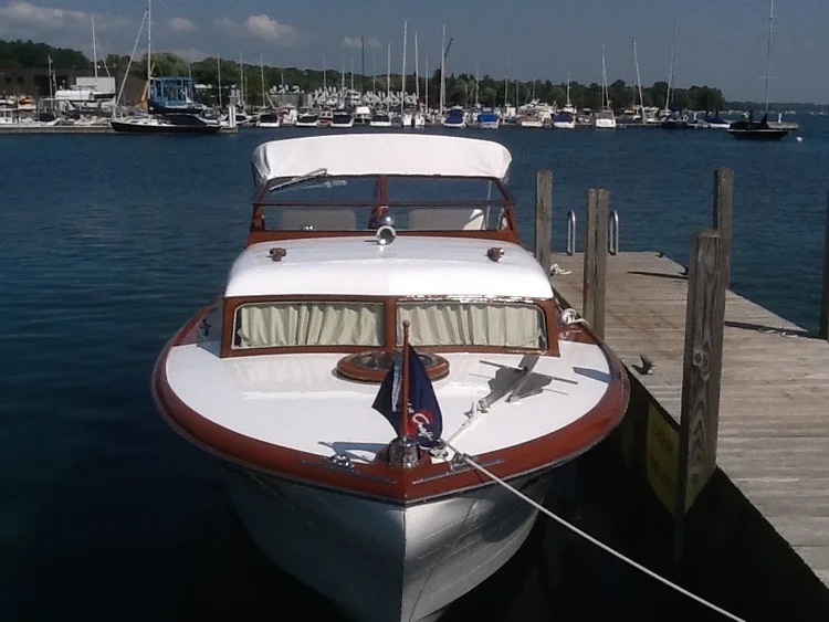 1955 Chris Craft Express Cruiser - image 5
