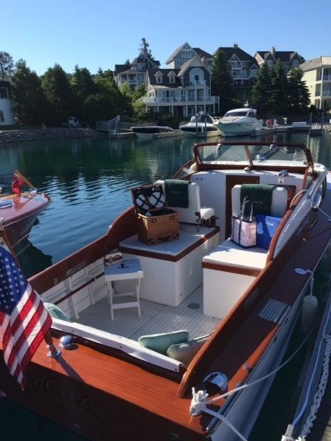 1955 Chris Craft Express Cruiser - image 8