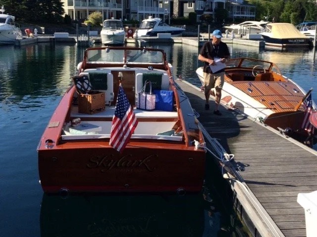 1955 Chris Craft Express Cruiser - image 9