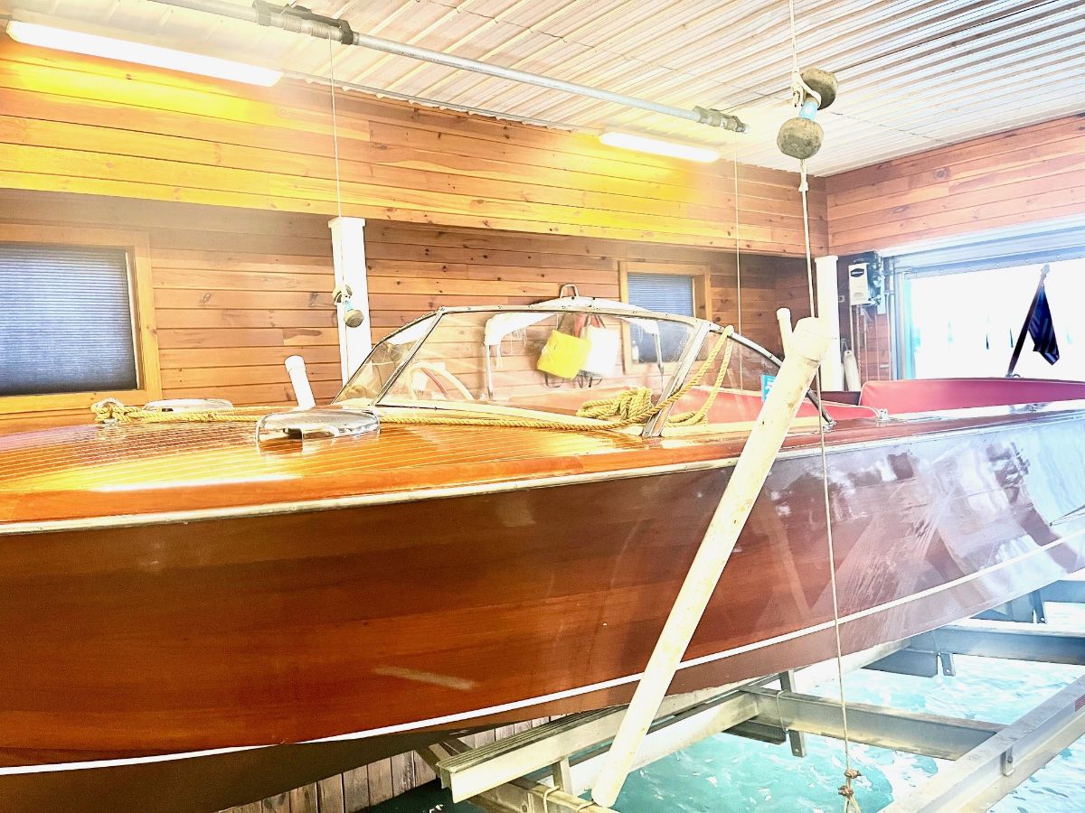 1955 Chris Craft Holiday - image 6