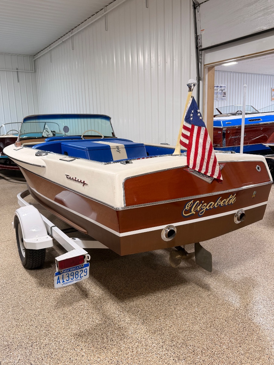 1961 Century Sabre  Runabouts - 18.0ft Inboard  in Leesburg, IN