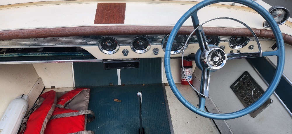 1962 Chris Craft Cavalier - image 3