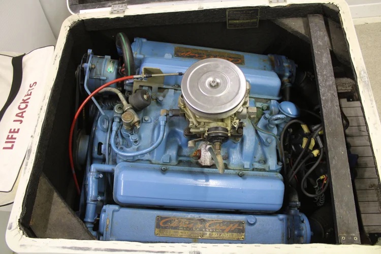 1963 Chris Craft Caravelle - image 9