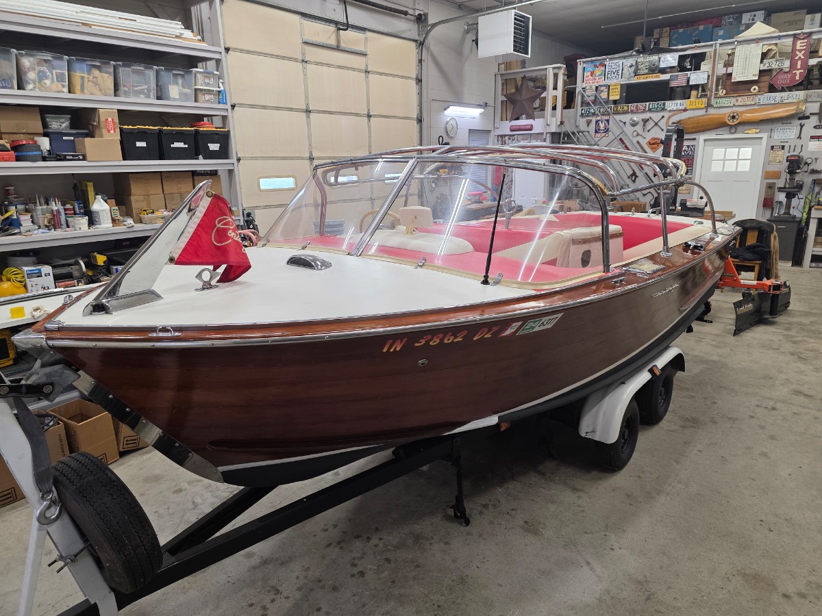 1964 Century Resorter  Utilities - 19.6ft Inboard  in Lawrence , IN