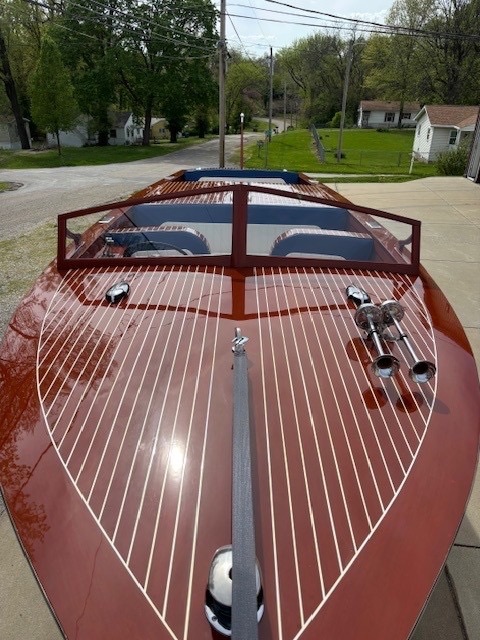 1965 Hacker Twin Engine Runabout Runabouts - 26.0ft Twin Chrysler V8 in Springfield, IL
