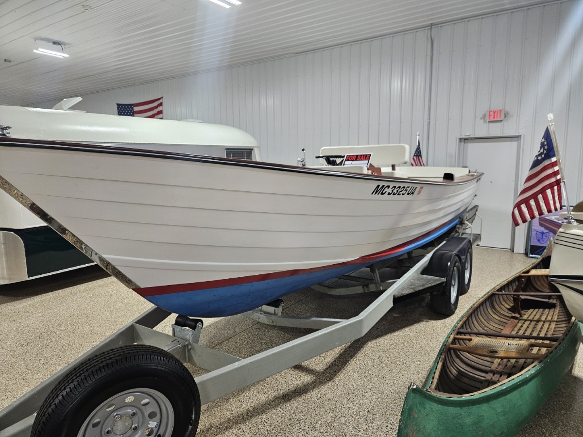 1966 Chris Craft Dory  Runabouts - 22.0ft Inboard  in Leesburg, IN