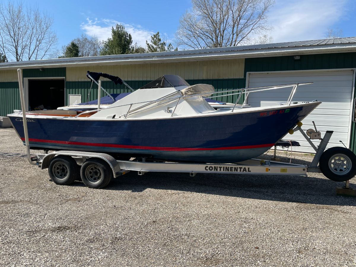 1967 Chris Craft Cavalier  - image 7