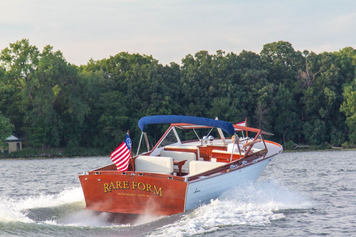 1967 Lyman Sportsman Utilities - 29.0ft Inboard in Wayzata, MN