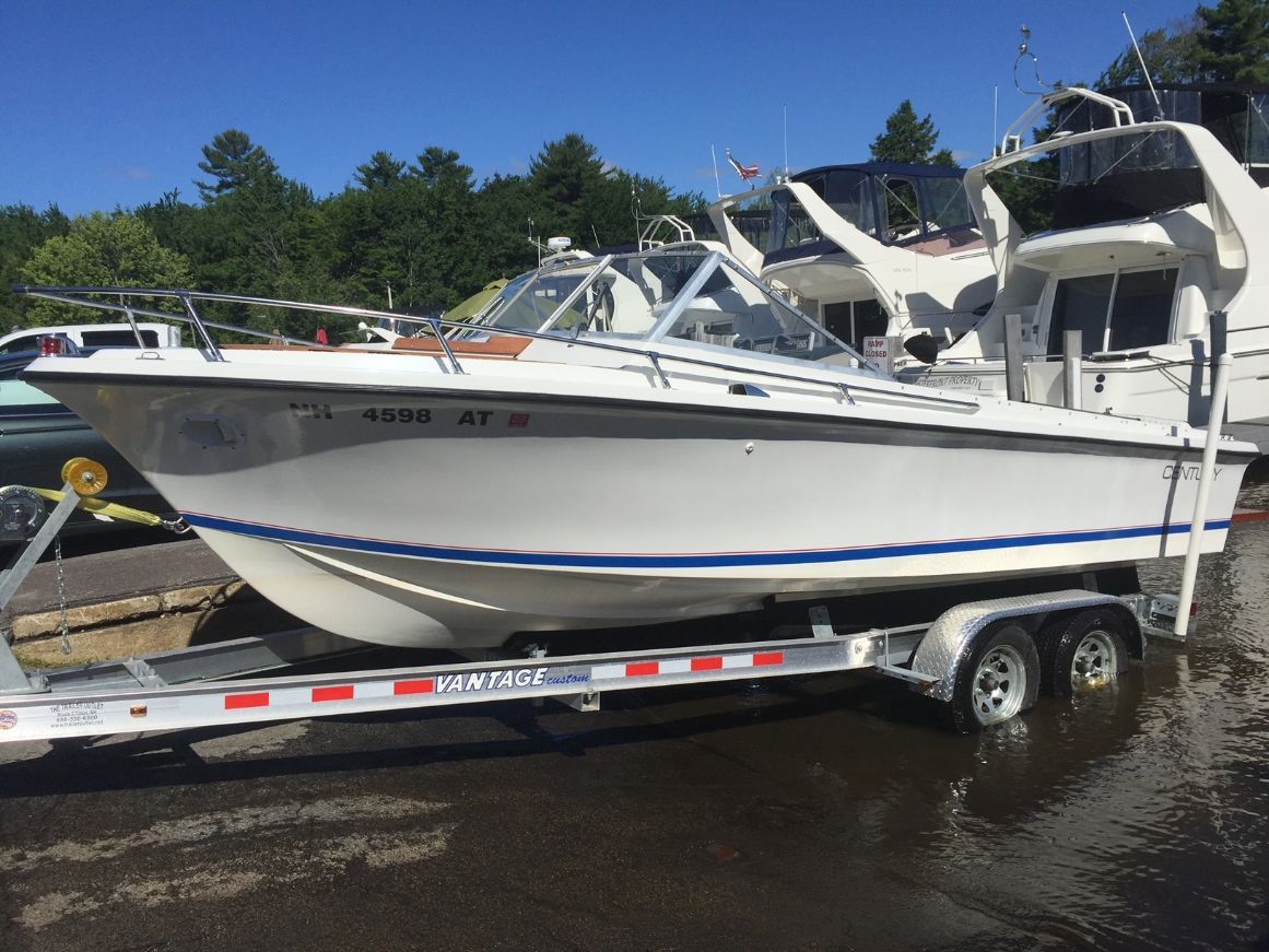 1975 Century 220 - image 4