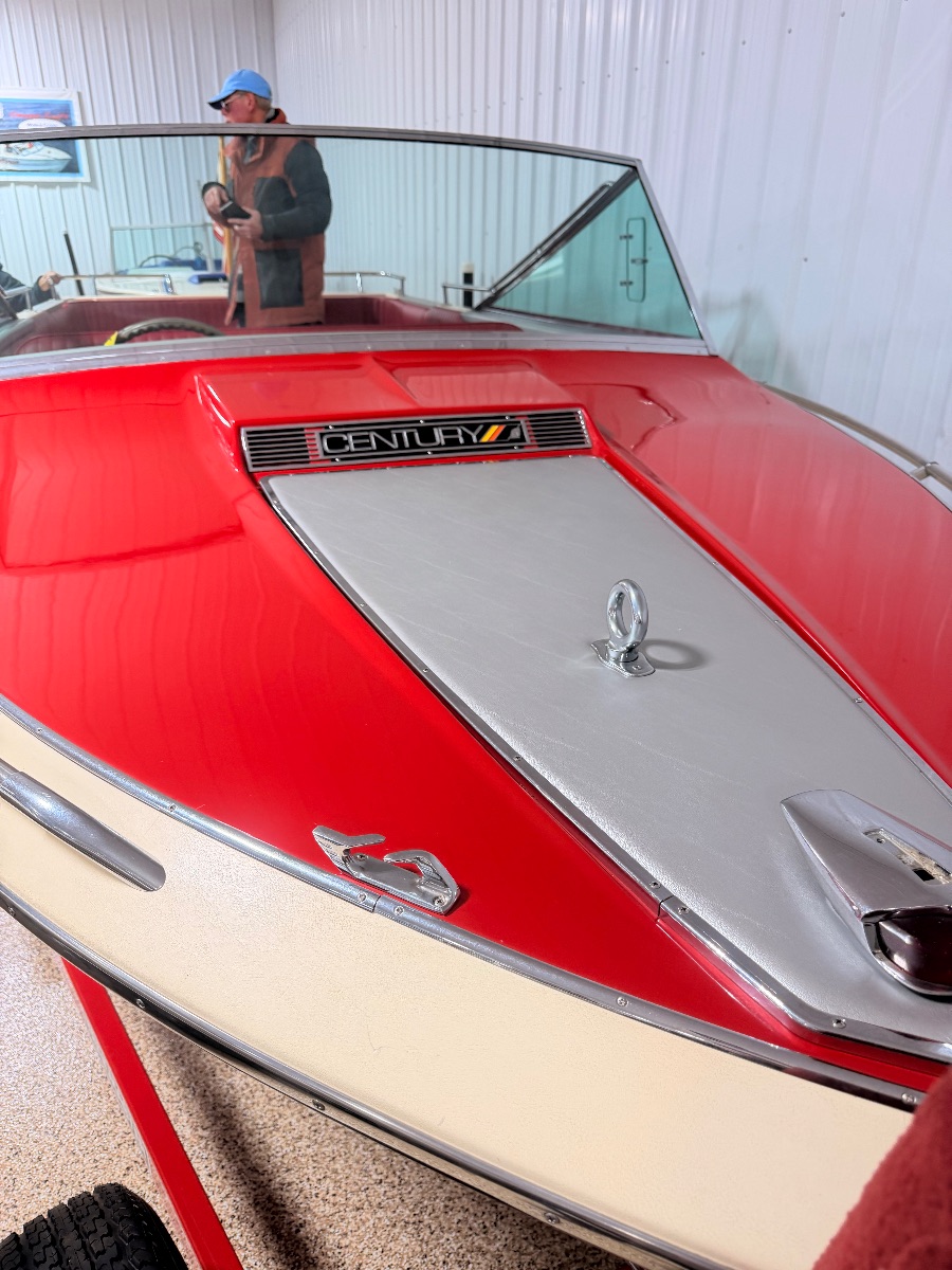 1975 Century Sabre  - image 3