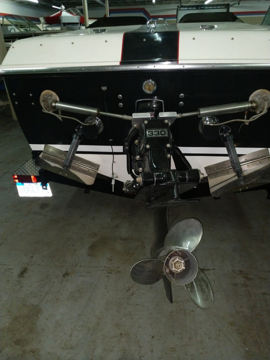 1979 Donzi Donzi Criterion - image 8