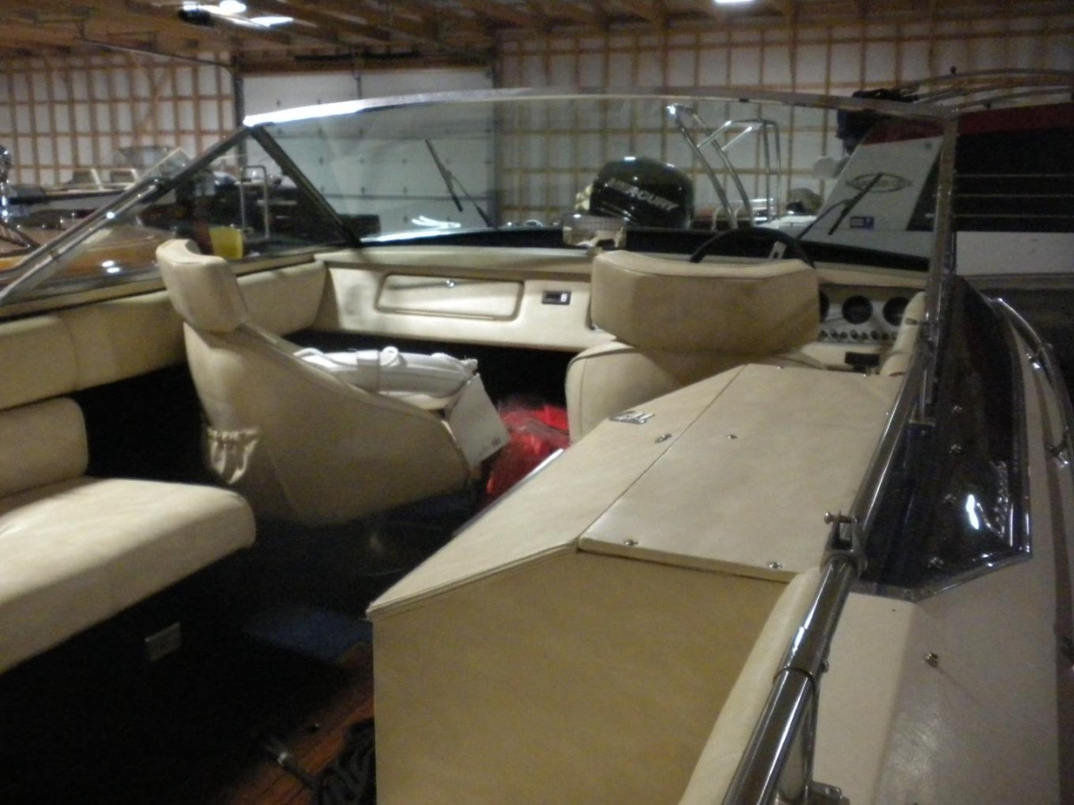 1983 Century Cardel - image 5