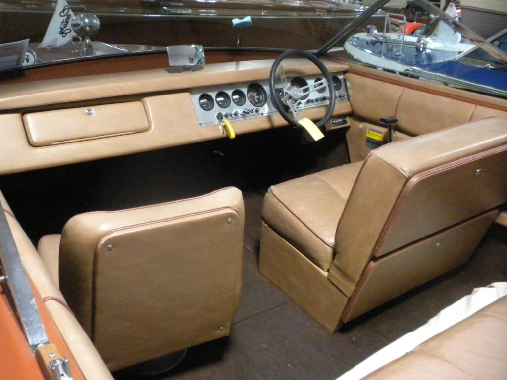1983 Century Coronado - image 5