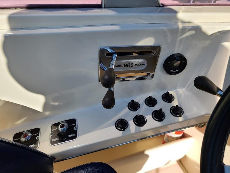 1986 Riva St Tropez - image 8