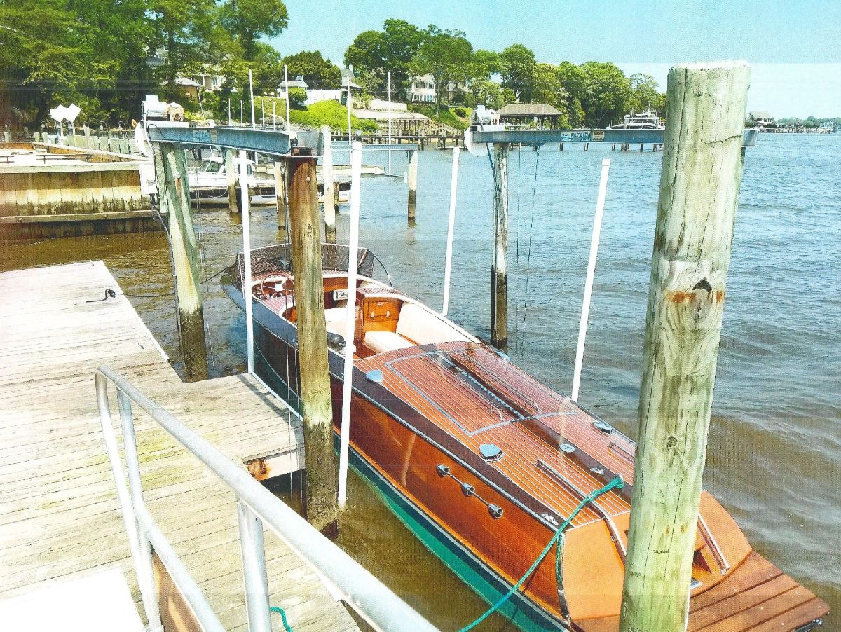 2003 29' Hacker Craft Sport w/Extended 2nd Cockpit